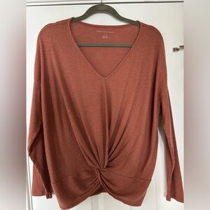 AMERICAN EAGLE • WOMENS SWEATER • SMALL • ORANGE